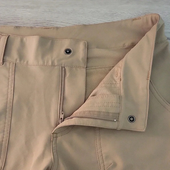 Columbia Kestrel Trail Stretch Convertible Pants‎ Shorts Khaki Womens Size 6R - Picture 11 of 11